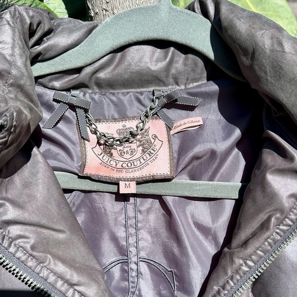 Juicy Couture Women’s Hooded Full Zip Puffer Down Jacket Removable Fur Sz. M - Picture 6 of 13
